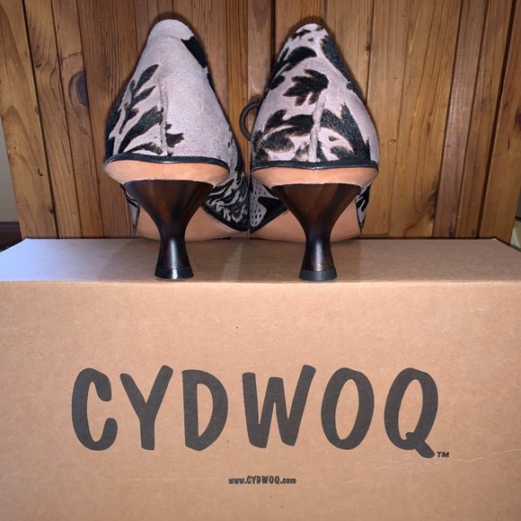 CYDWOQ Vintage Kitten Heel Shoe Gray/Black Size 37.5 (US 7.5) - Picture 4 of 5